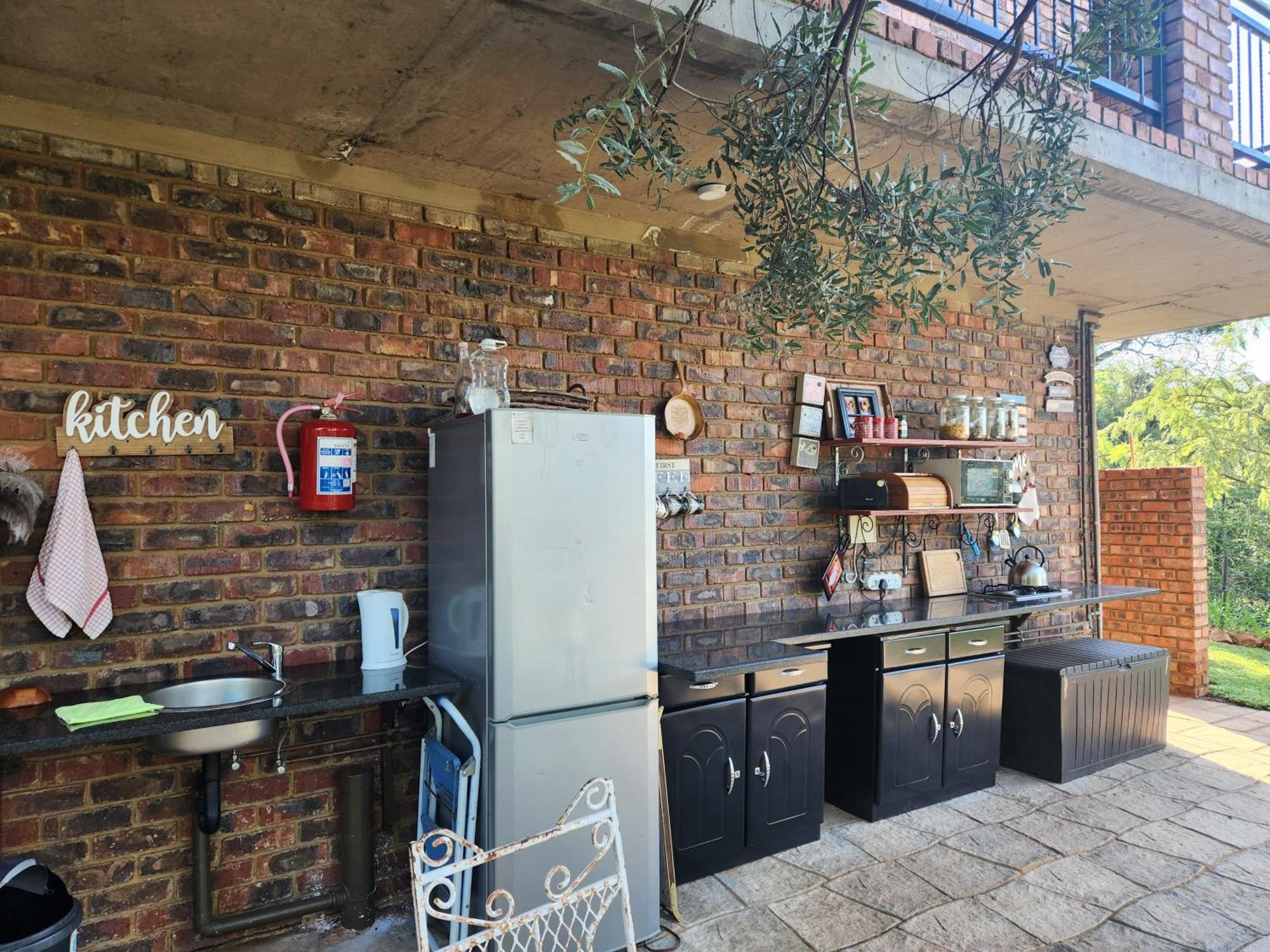 Suikerbosrant Sleep And Go Bed & Breakfast Pretoria-Noord Exterior foto
