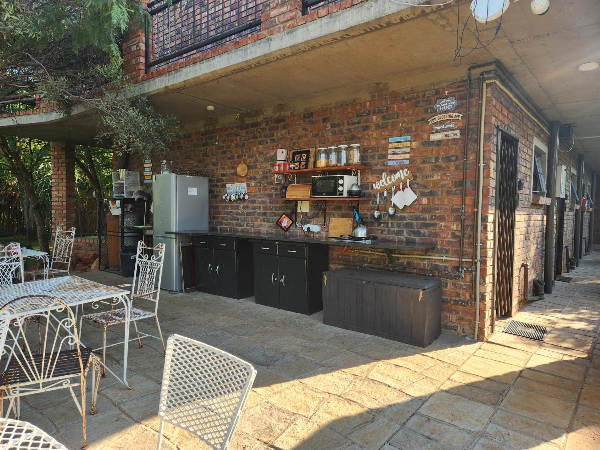 Suikerbosrant Sleep And Go Bed & Breakfast Pretoria-Noord Exterior foto