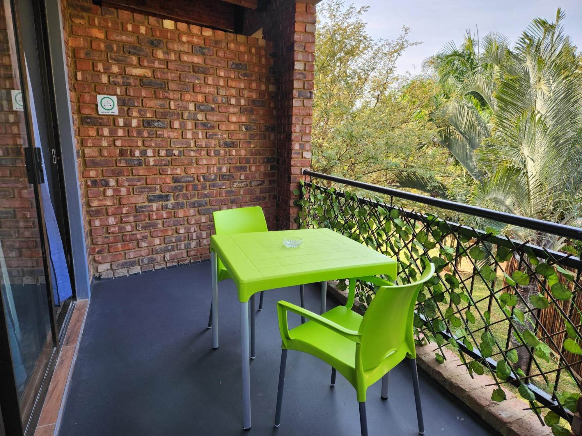 Suikerbosrant Sleep And Go Bed & Breakfast Pretoria-Noord Exterior foto