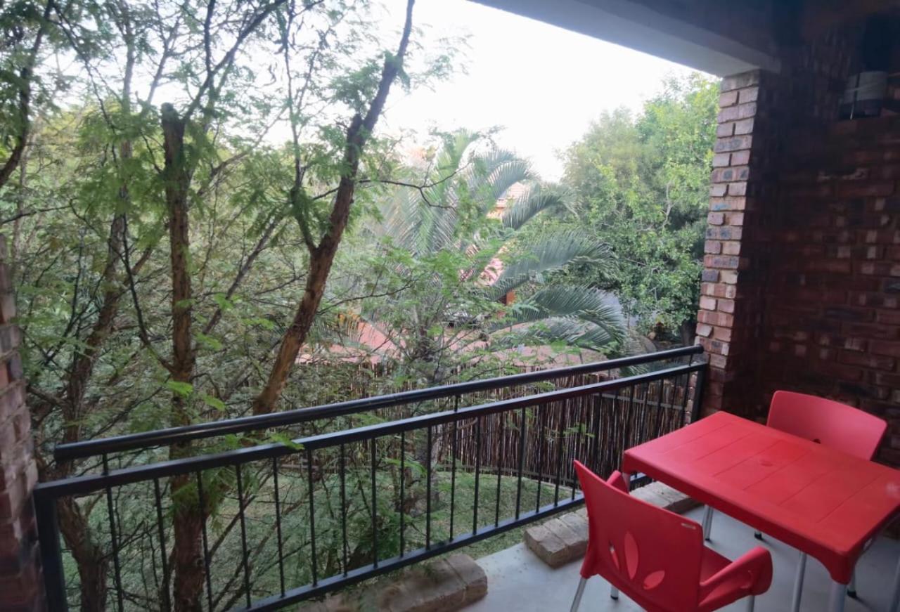 Suikerbosrant Sleep And Go Bed & Breakfast Pretoria-Noord Exterior foto